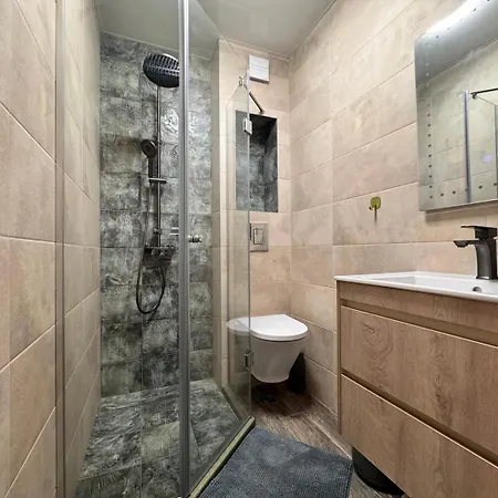 Spacious 3 Bedroom - Laveli Apartman Várna