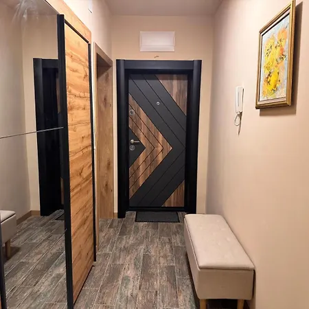 Apartman Spacious 3 Bedroom - Laveli