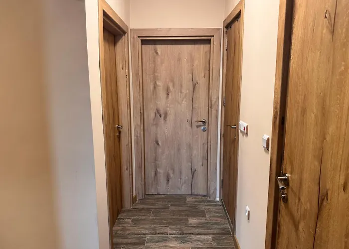 Spacious 3 Bedroom - Laveli Apartman