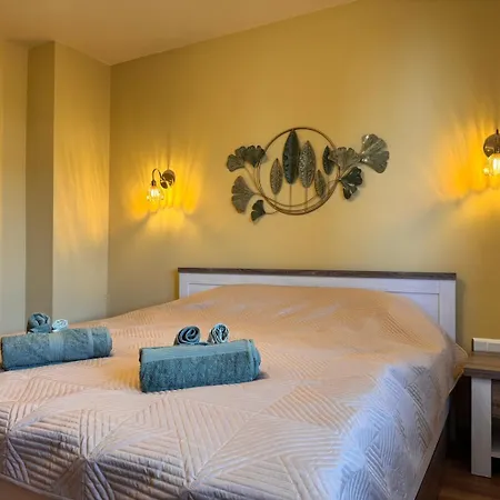 Apartment Spacious 3 Bedroom - Laveli
